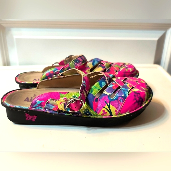 SOLD - ALEGRIA by PG Lite Floral Slip-On Shoes | Like New - Picture 2 of 4